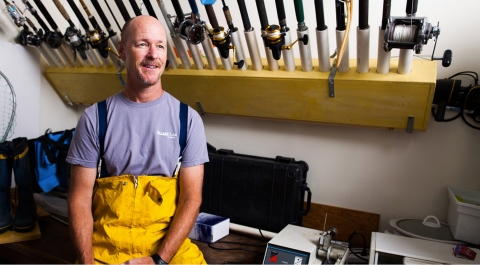 Dr. Chris Lowe